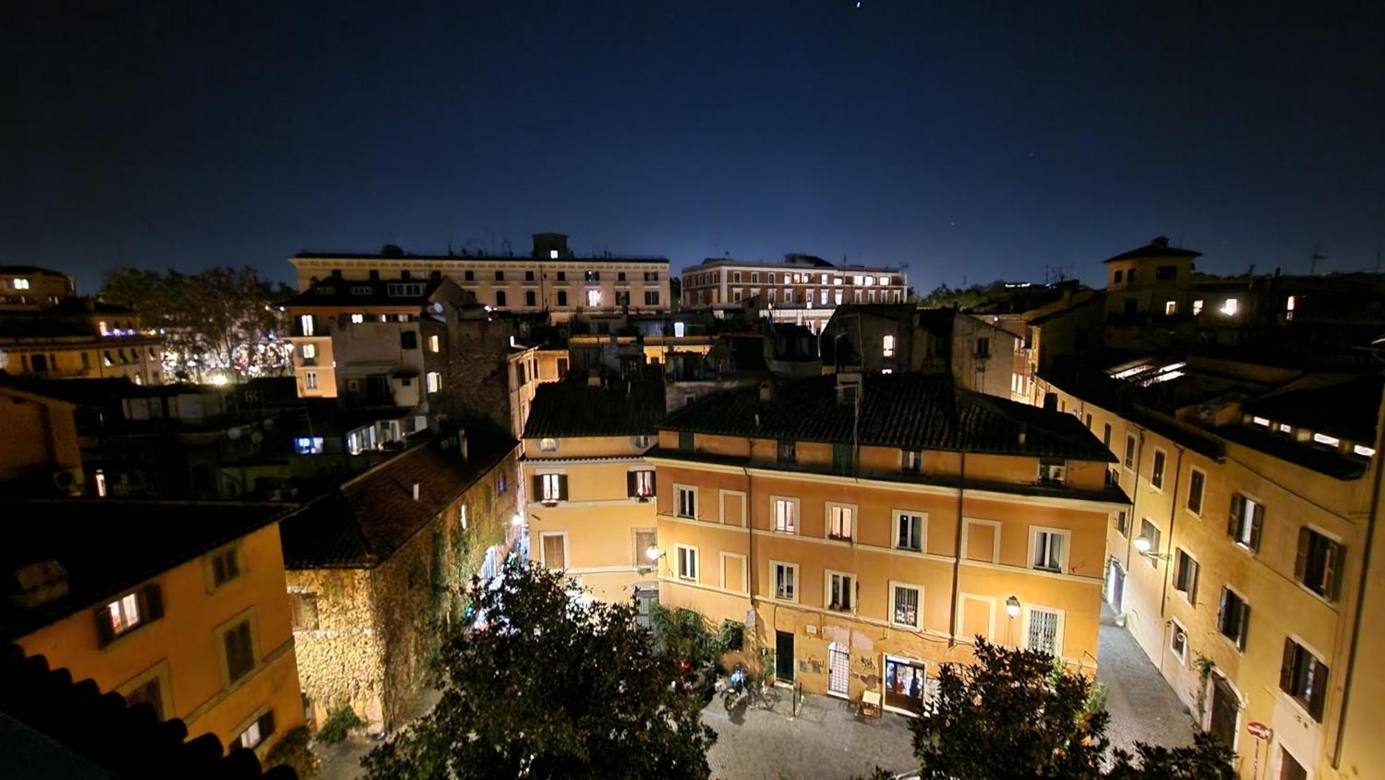 Luxury Top Floor In Trastevere Рим Экстерьер фото