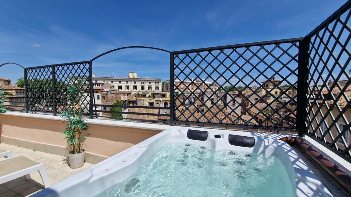 Luxury Top Floor In Trastevere Рим Экстерьер фото